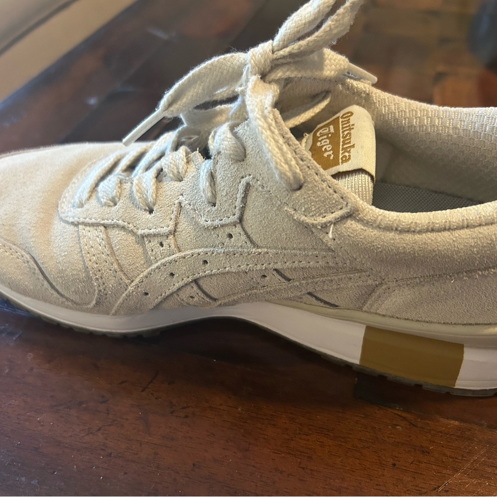 Onitsuka Tiger; Tiger Ally Women's Cream Sneakers - Picture 3 of 6